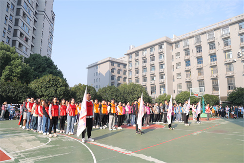嗨戰(zhàn)！百捷火炬點(diǎn)燃熱烈永動(dòng)機(jī)
